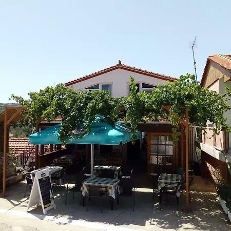 Apartment Dimitra Athéras
