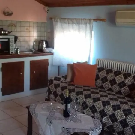 Apartment Dimitra *